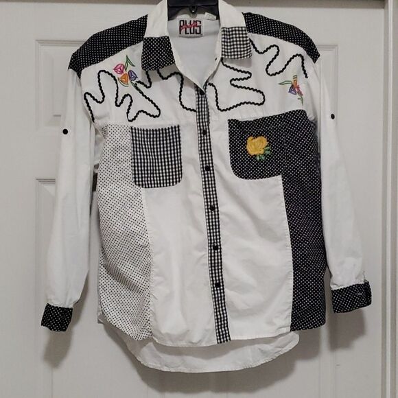 - PLUS PINK black & white button down woman top - Picture 1 of 11